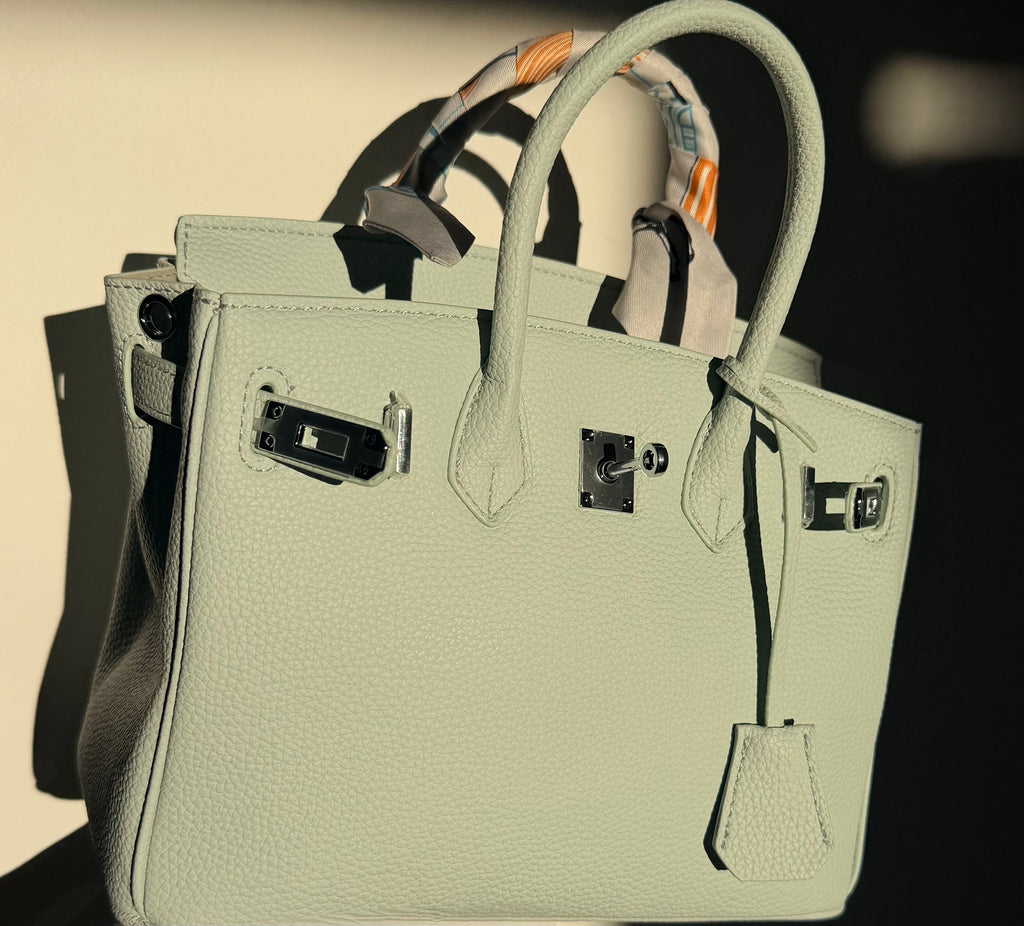 Sac MILKY effet grainé avec foulard | Chic & élégant