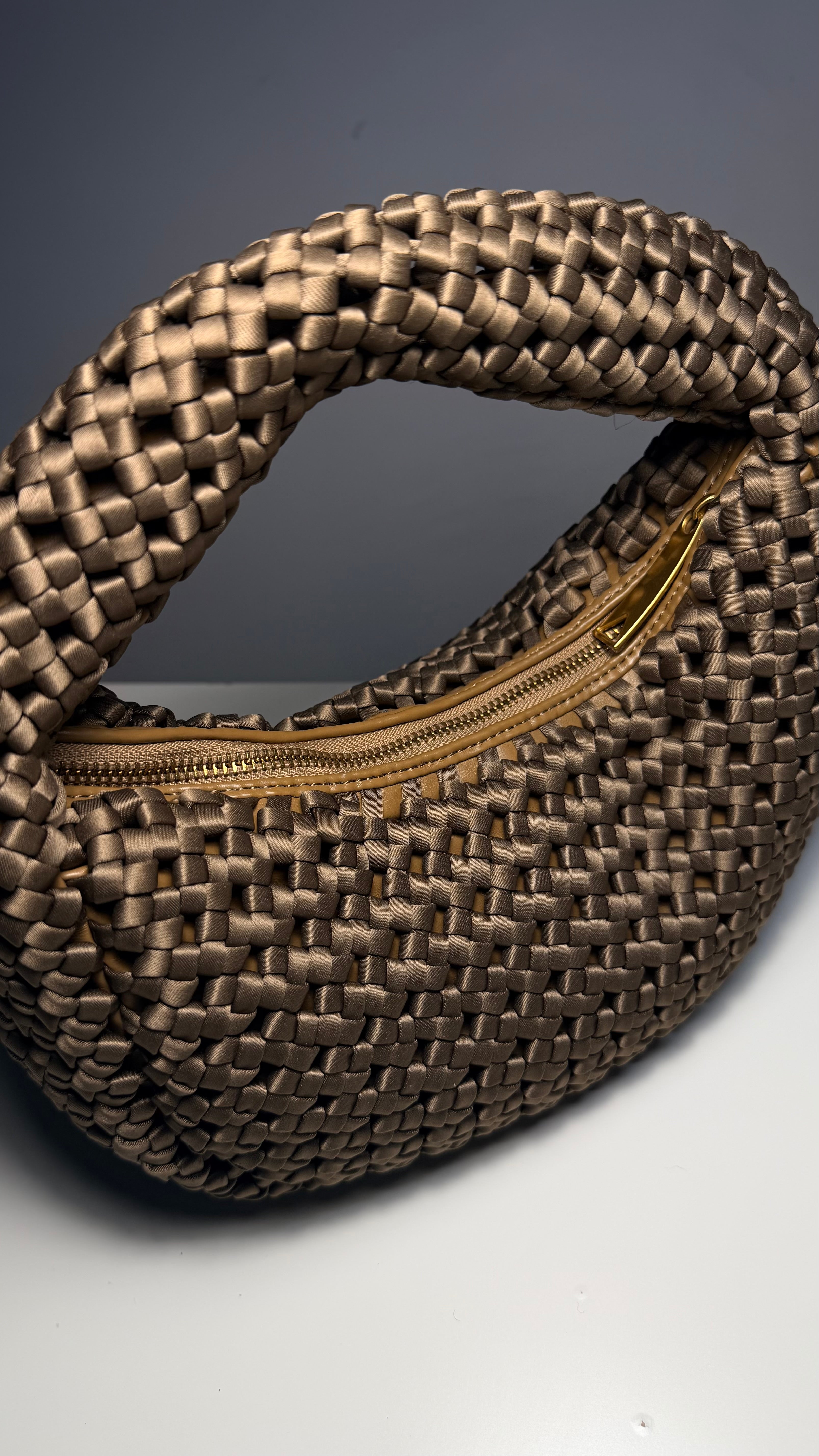 Sac Alba tressé chic – Anse arrondie